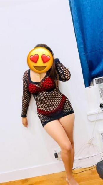 Cristina, 23  female escort, Manhattan