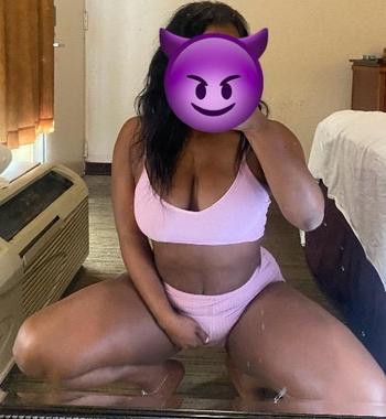 917-557-5699, 31  female escort, Manhattan