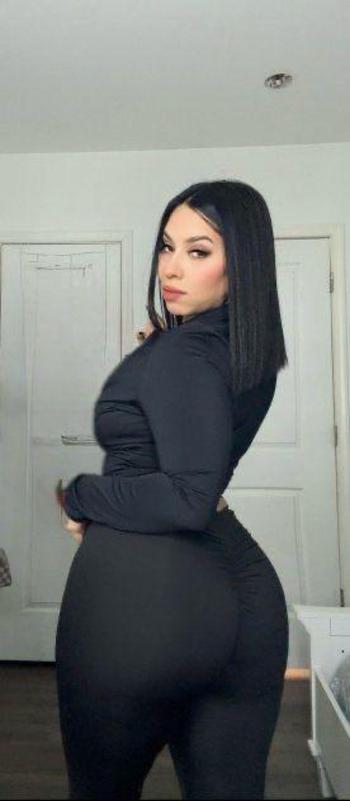 929-242-9868, 28  female escort, Manhattan