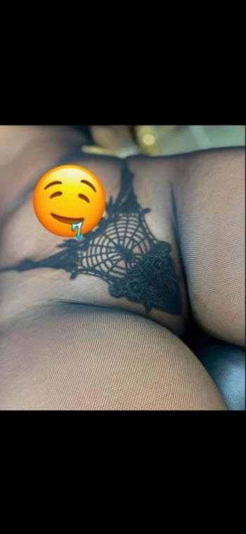 Ely, 25  female escort, Manhattan