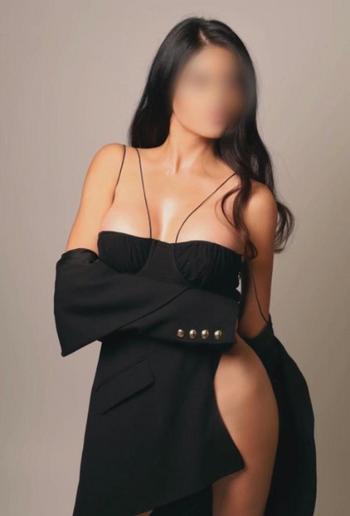 Karin Villarreal , 26  female escort, Manhattan